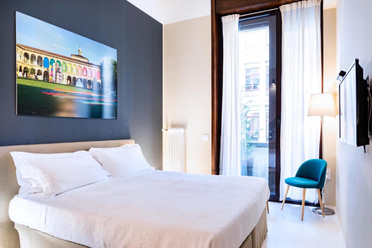 Double or Twin Room Balcony