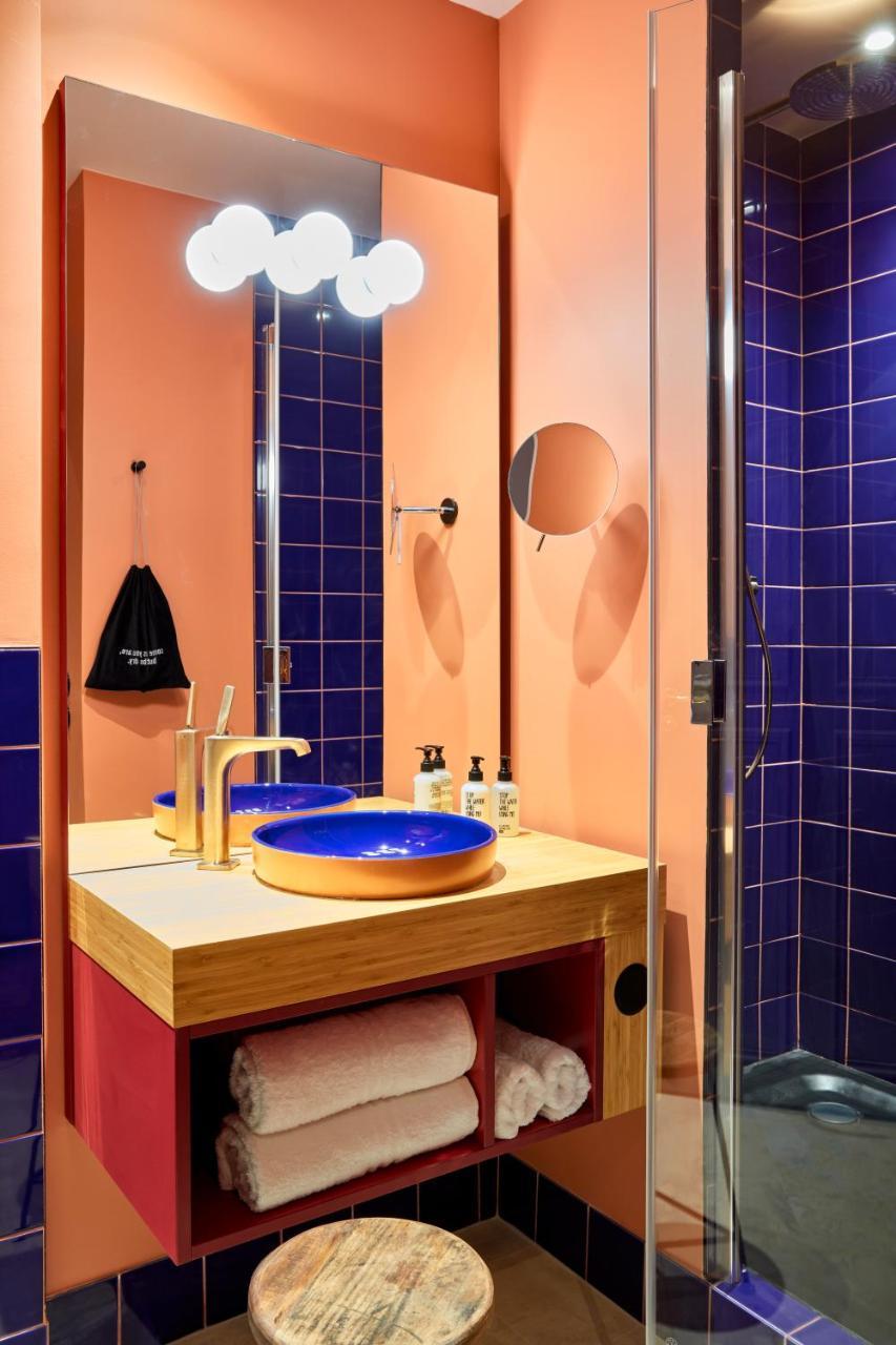Extra Großer Zimmer mit Balkon und Blick auf Paris