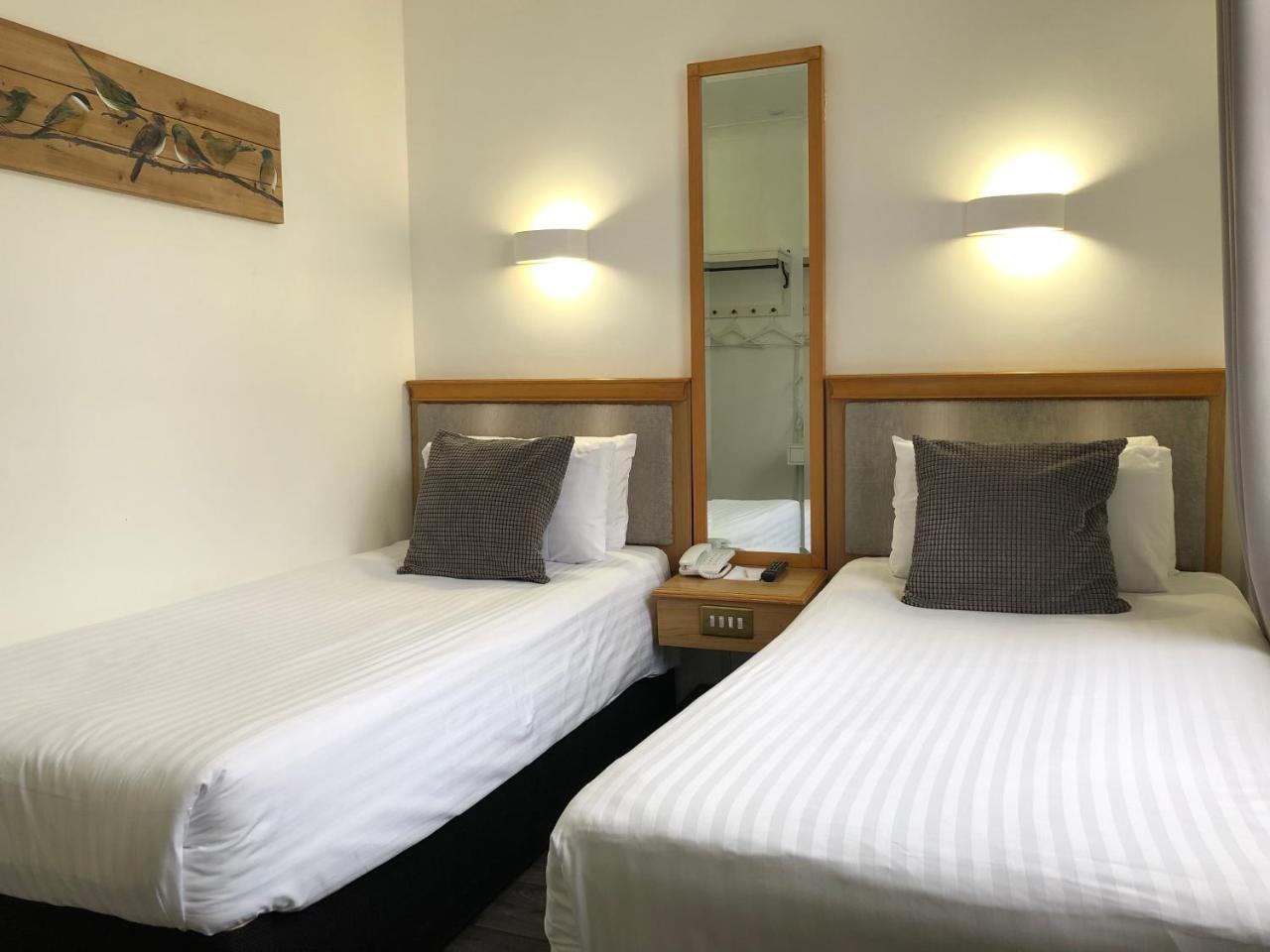 Classic Twin Room