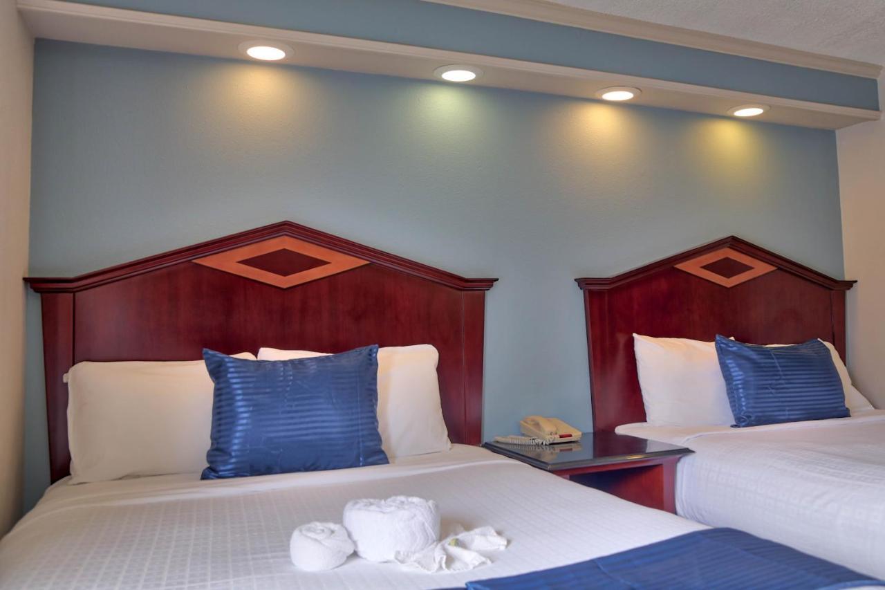 Queen Room Two Queen Beds