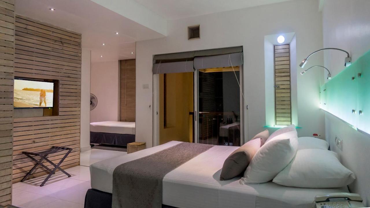 Deluxe Triple Room Balcony