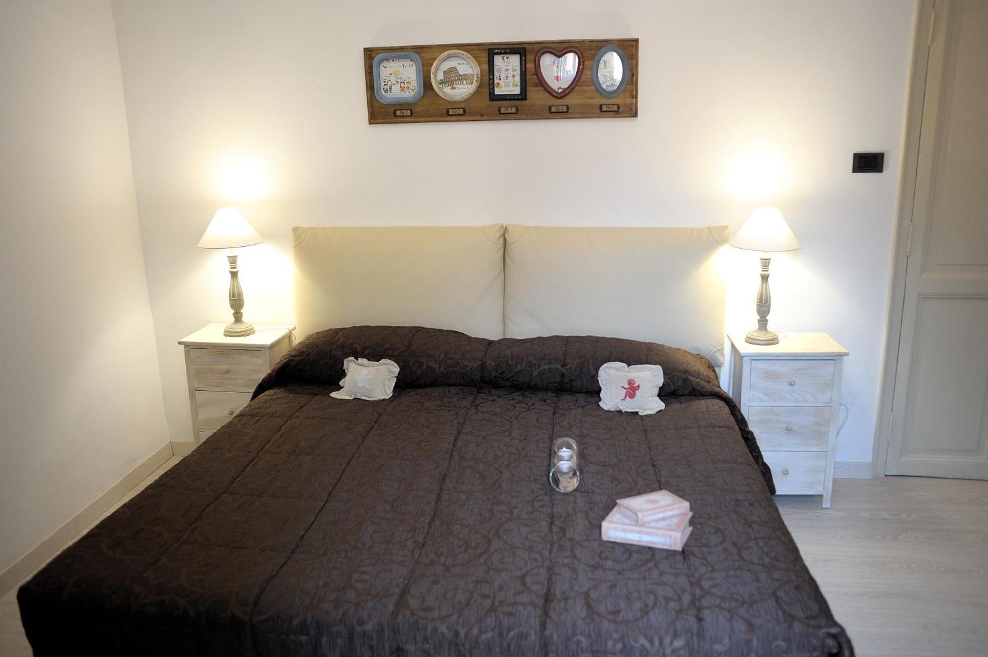 Three-Bedroom Deluxe Apartment