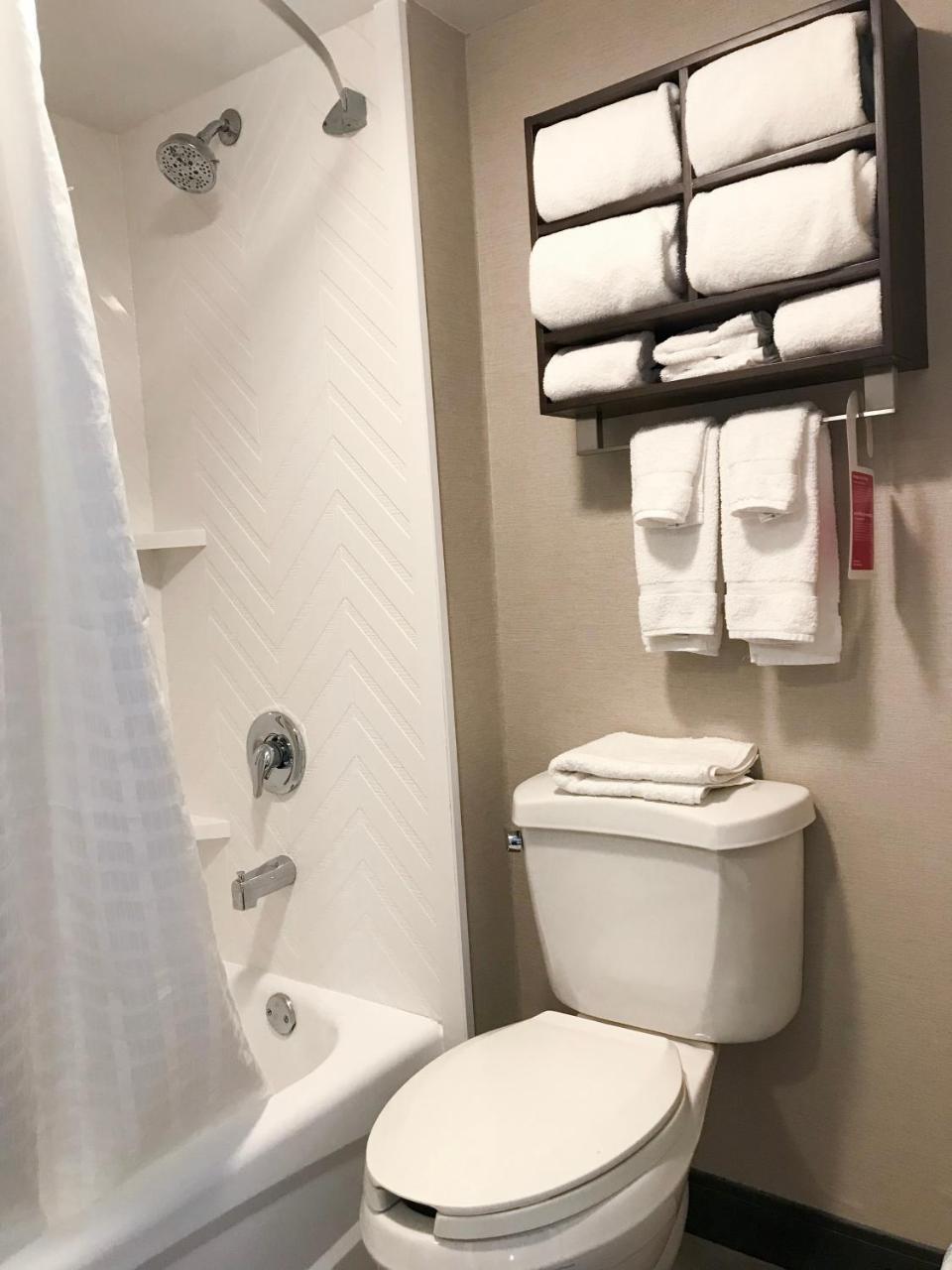 Studio Suite Two Double Beds Non-Smoking