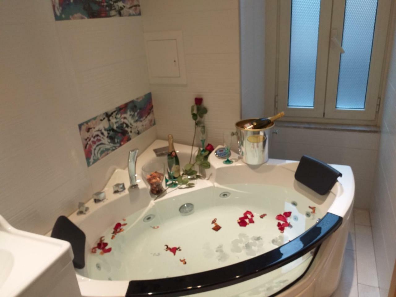 King Room Spa Bath