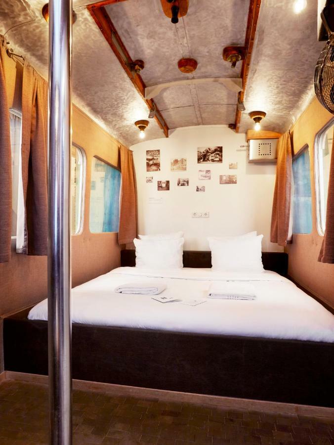 Quarto Tram Cart (Banheiro Compartilhado)