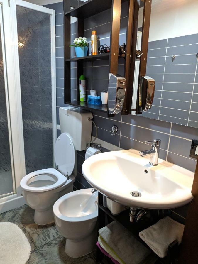 Double Room Private Bathroom