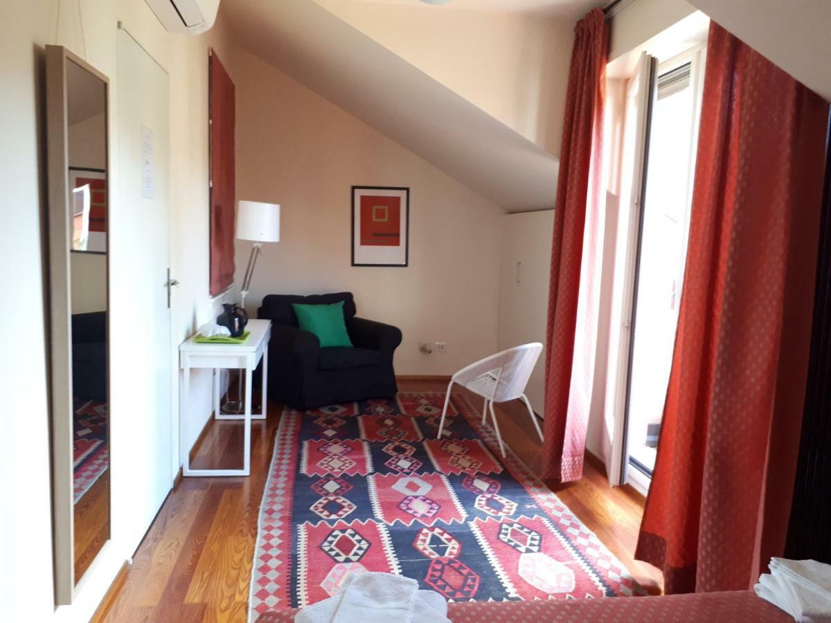 Double Room Private Bathroom