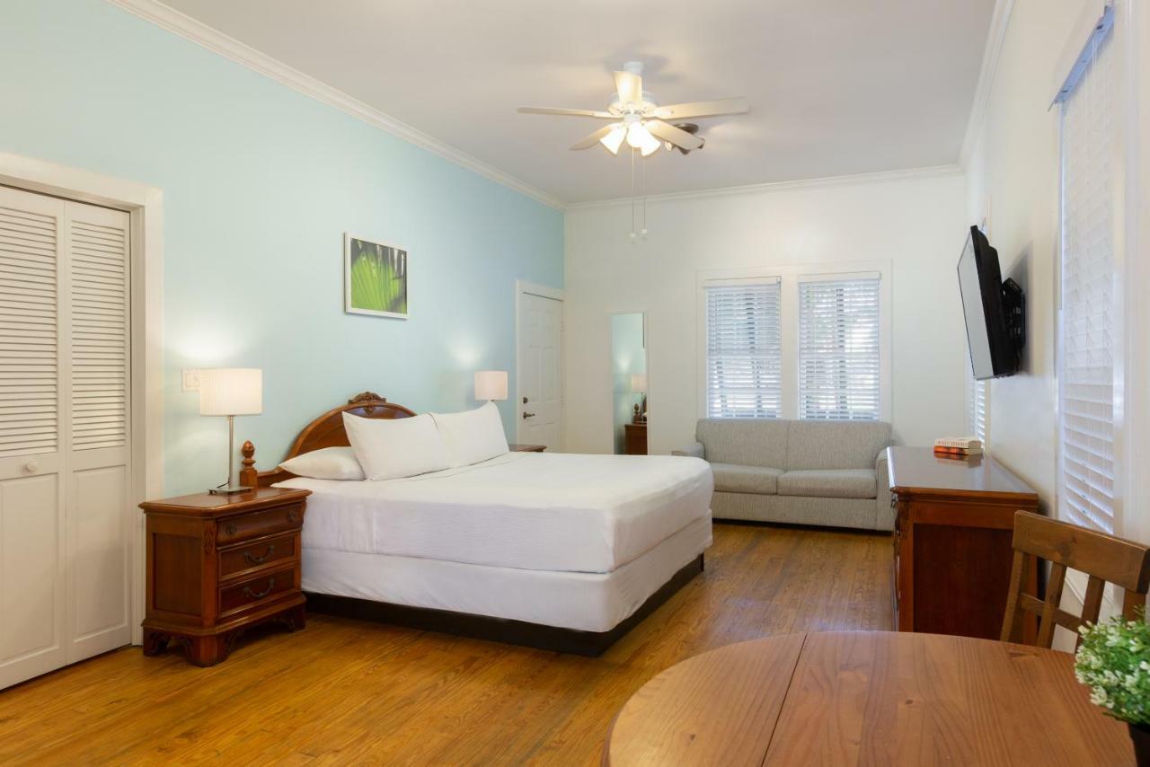 Cabana Junior Suite