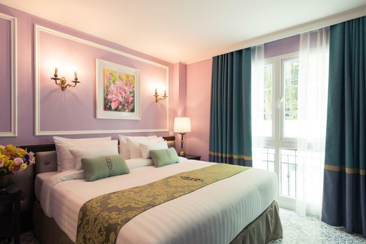 Premier King Room