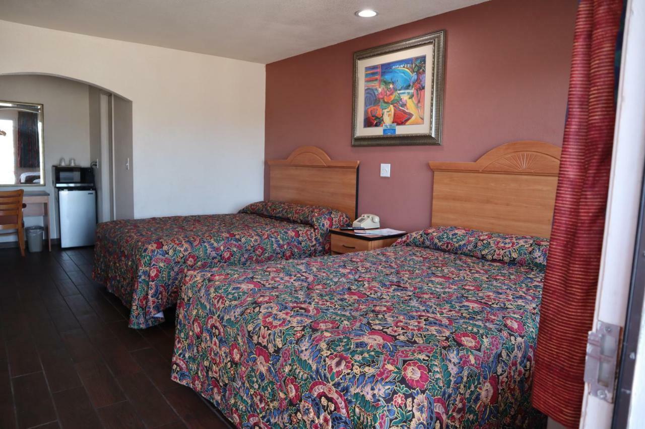 Zimmer mit 2 Queensize-Betten (4 Erwachsene)