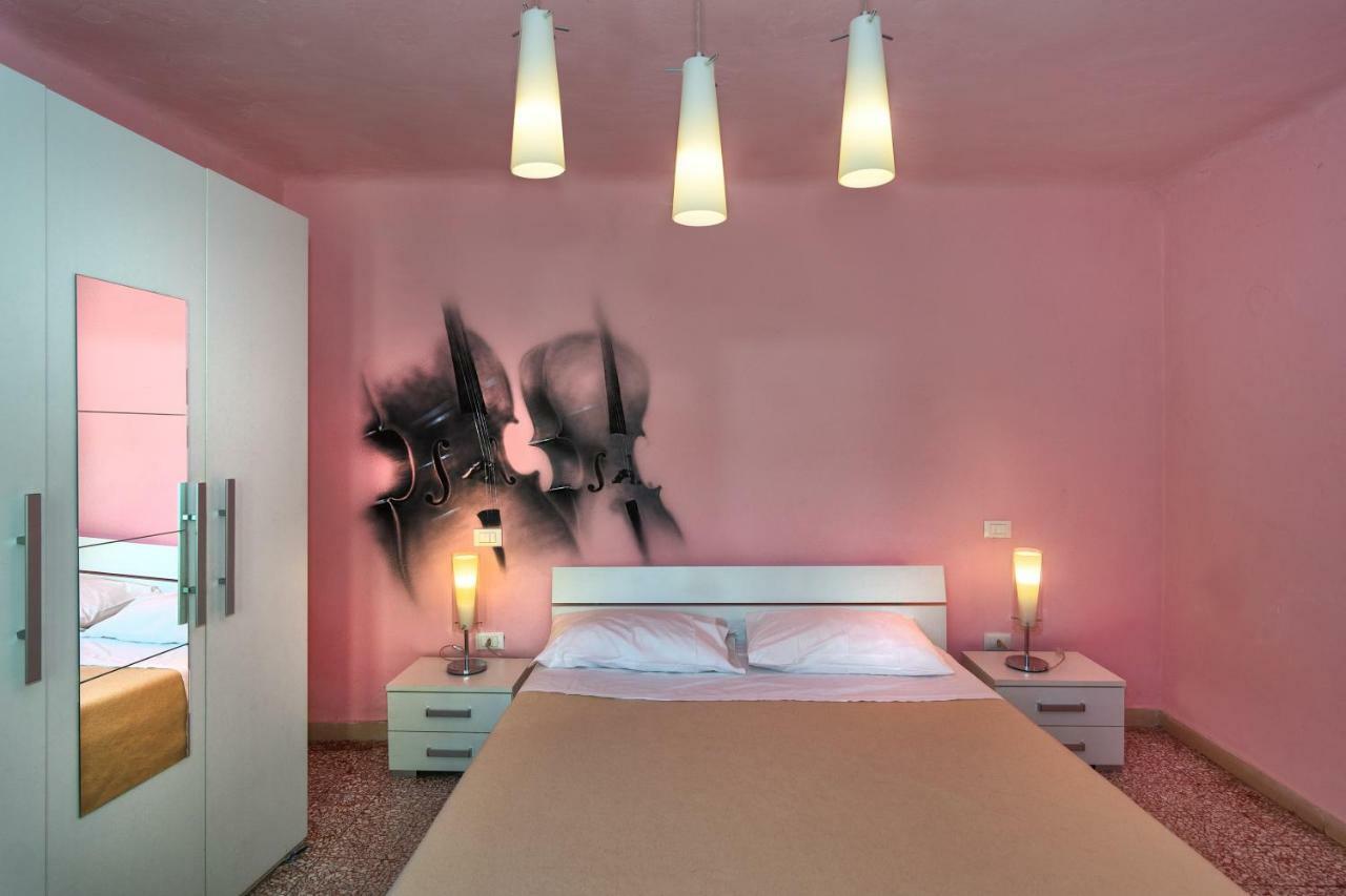 Double Room Private External Bathroom