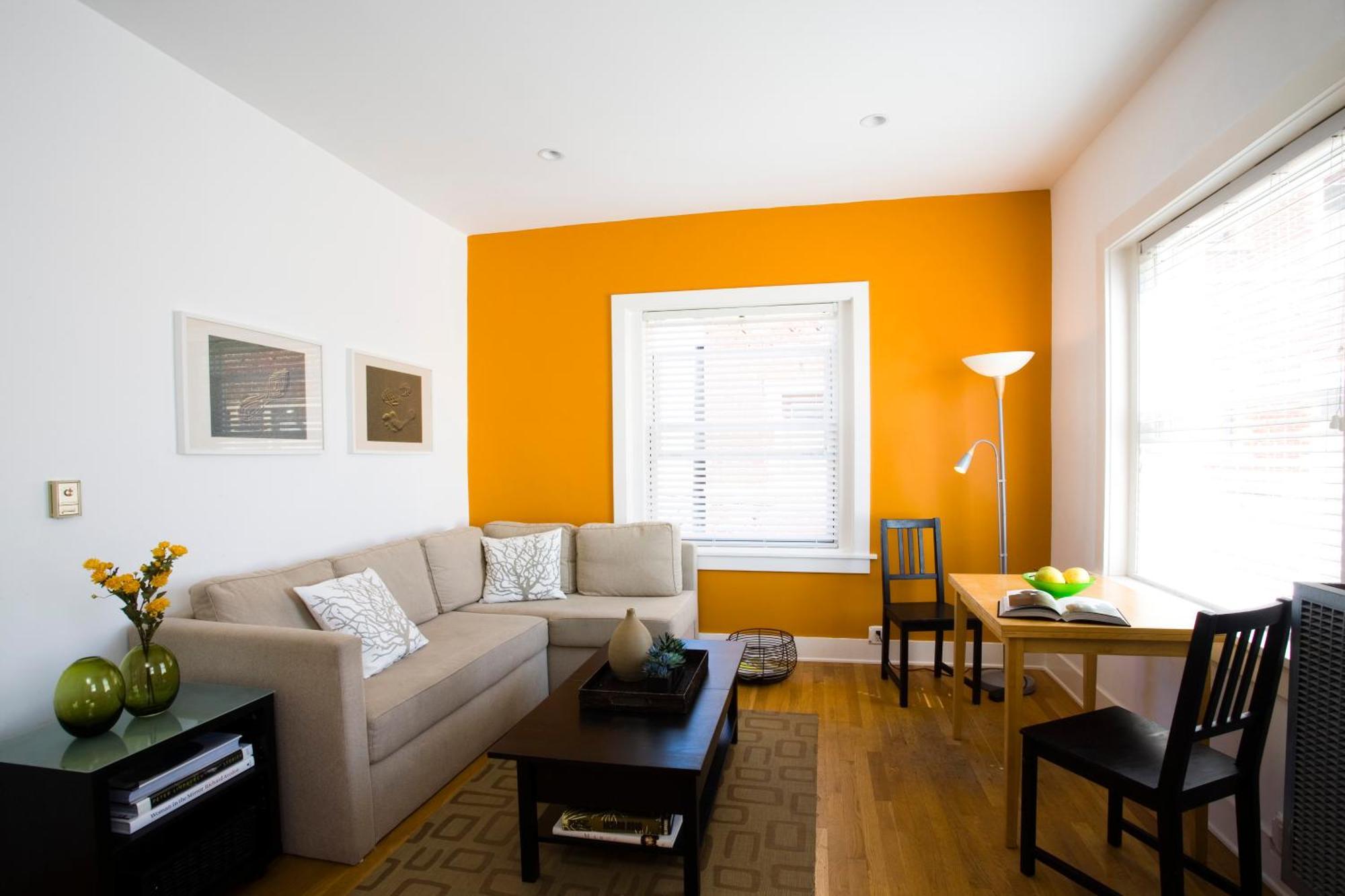 One Bedroom Suite 1 Queen Bed 1 Sofa Bed
