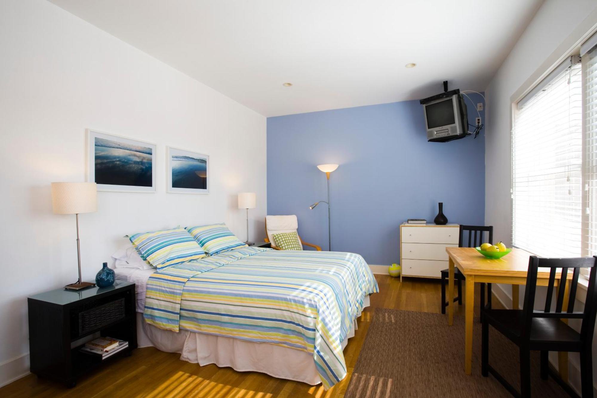 Studio Suite Partial Ocean View 1 Queen Bed