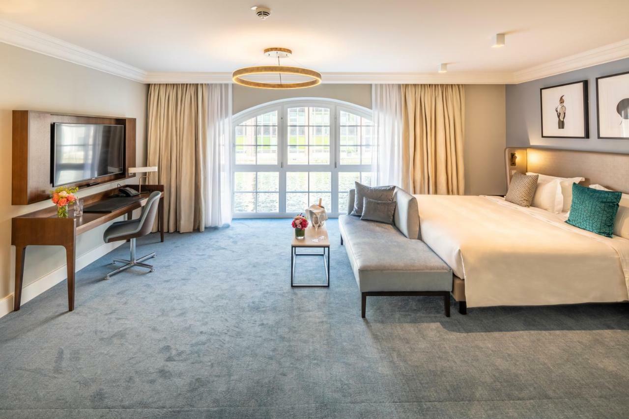 Premier Suite