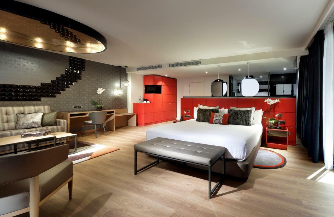 Silver Suite Studio