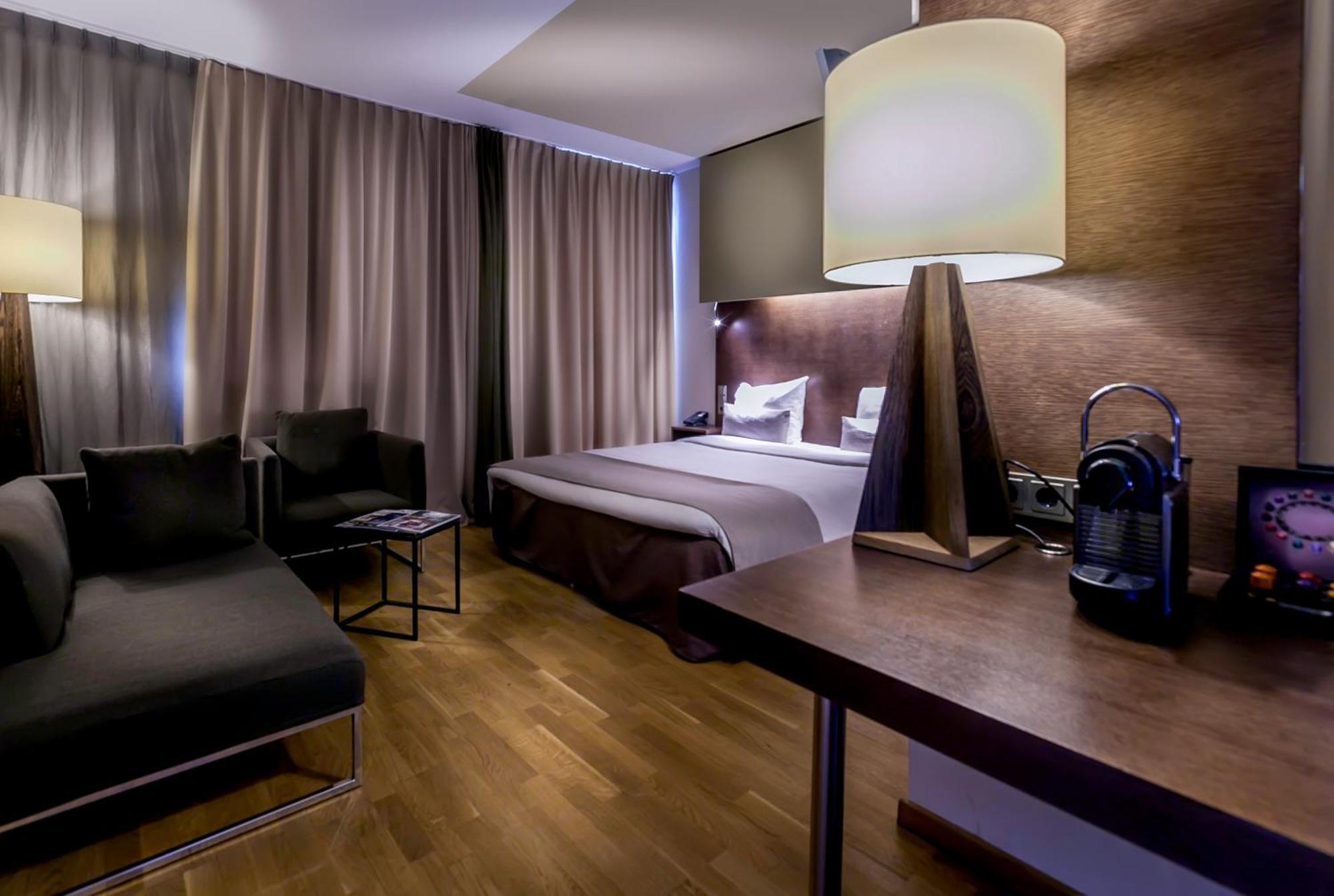 Business Double Room,1433875243:JPEG
