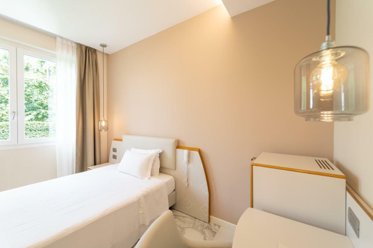 Superior Single Room,835910150:JPEG