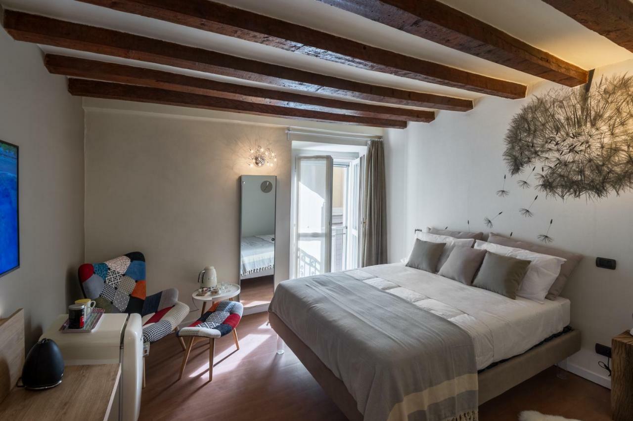 Deluxe Double Room Double Shower