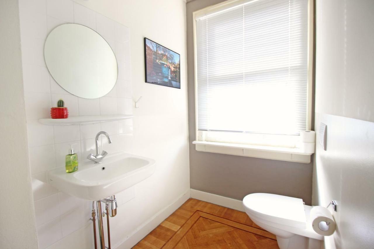 Double Room Private Bathroom