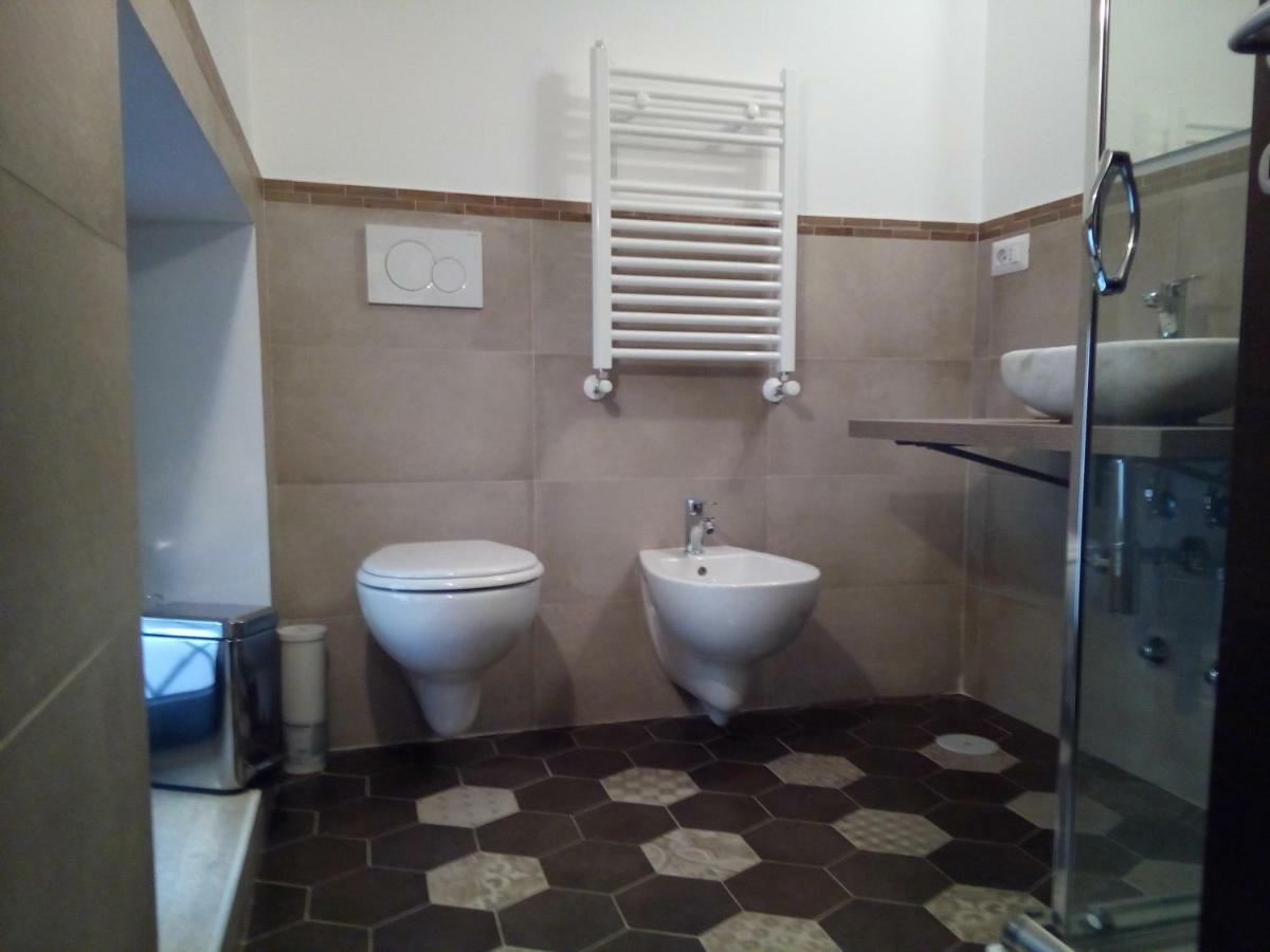 Triple Room Bathroom