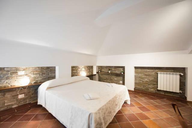 Triple Room Bathroom