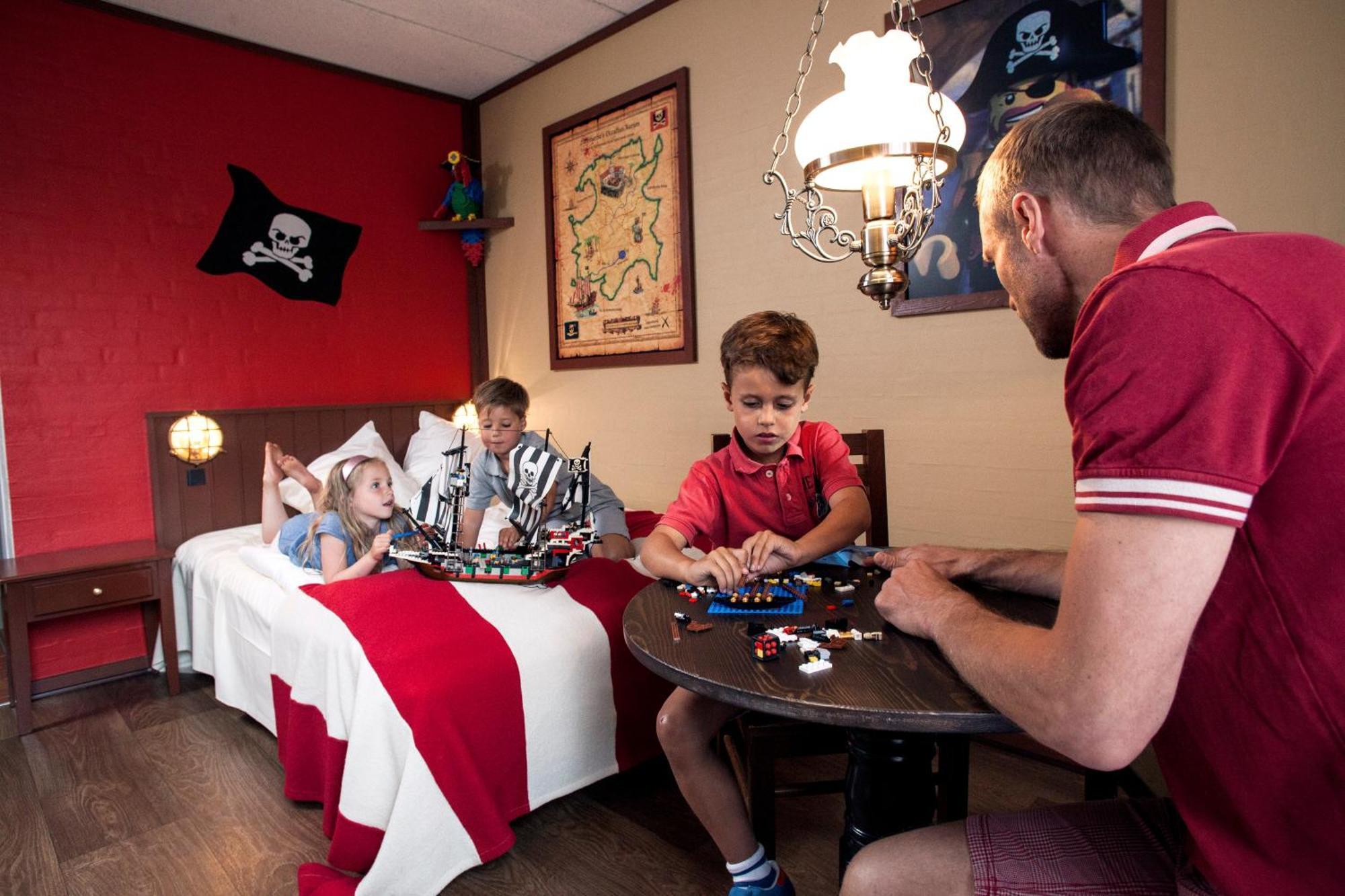 Piratenzimmer (2 Erwachsene + 3 Kinder)