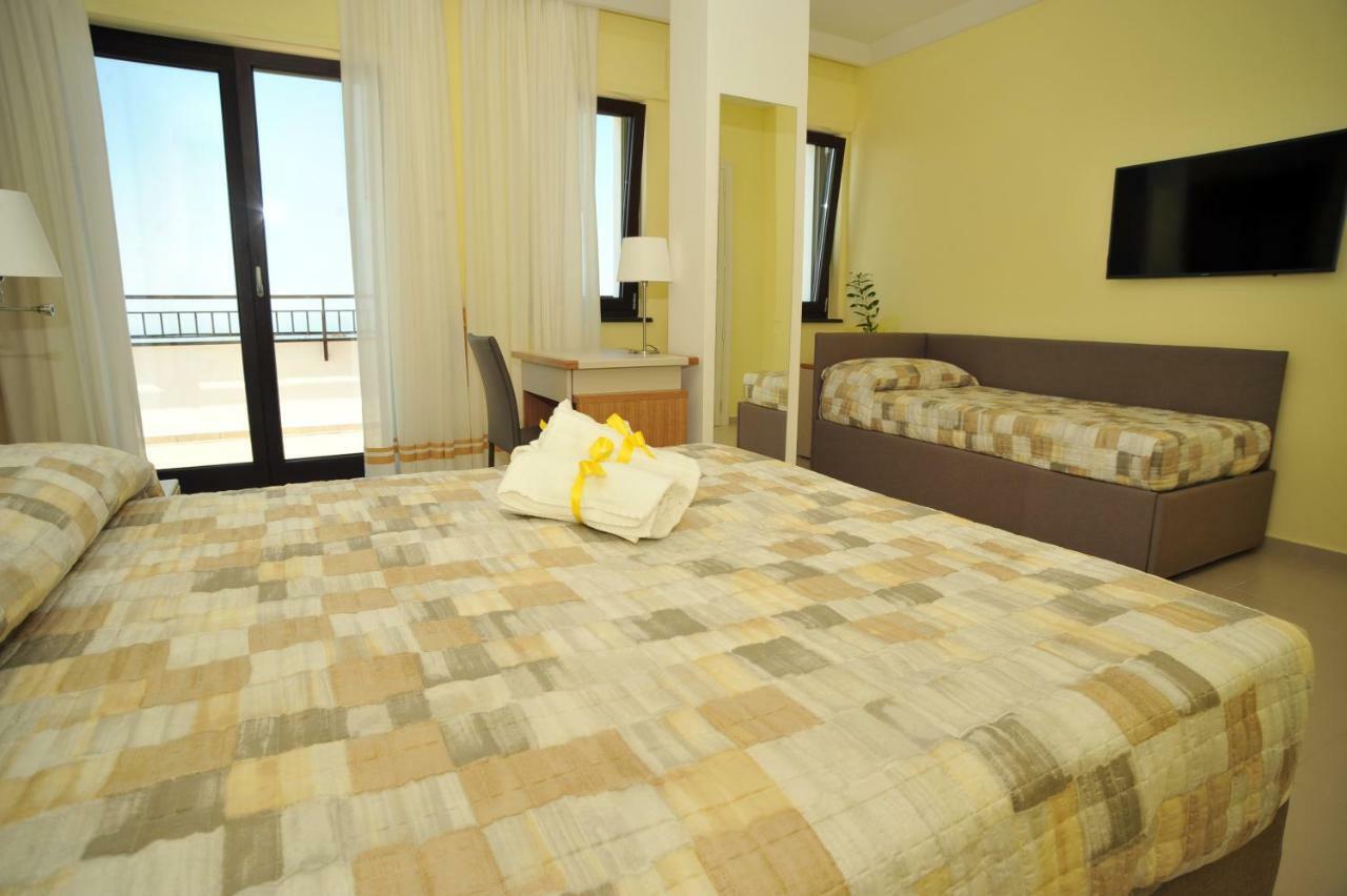 Luxury Room