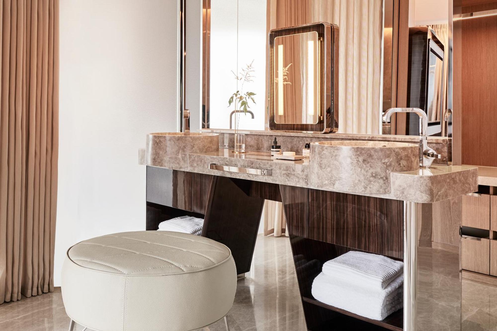 Morpheus Premier Suite