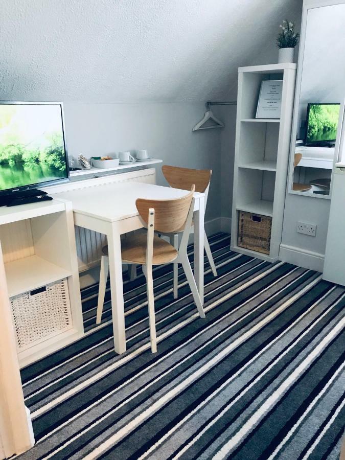Double Room Private Bathroom