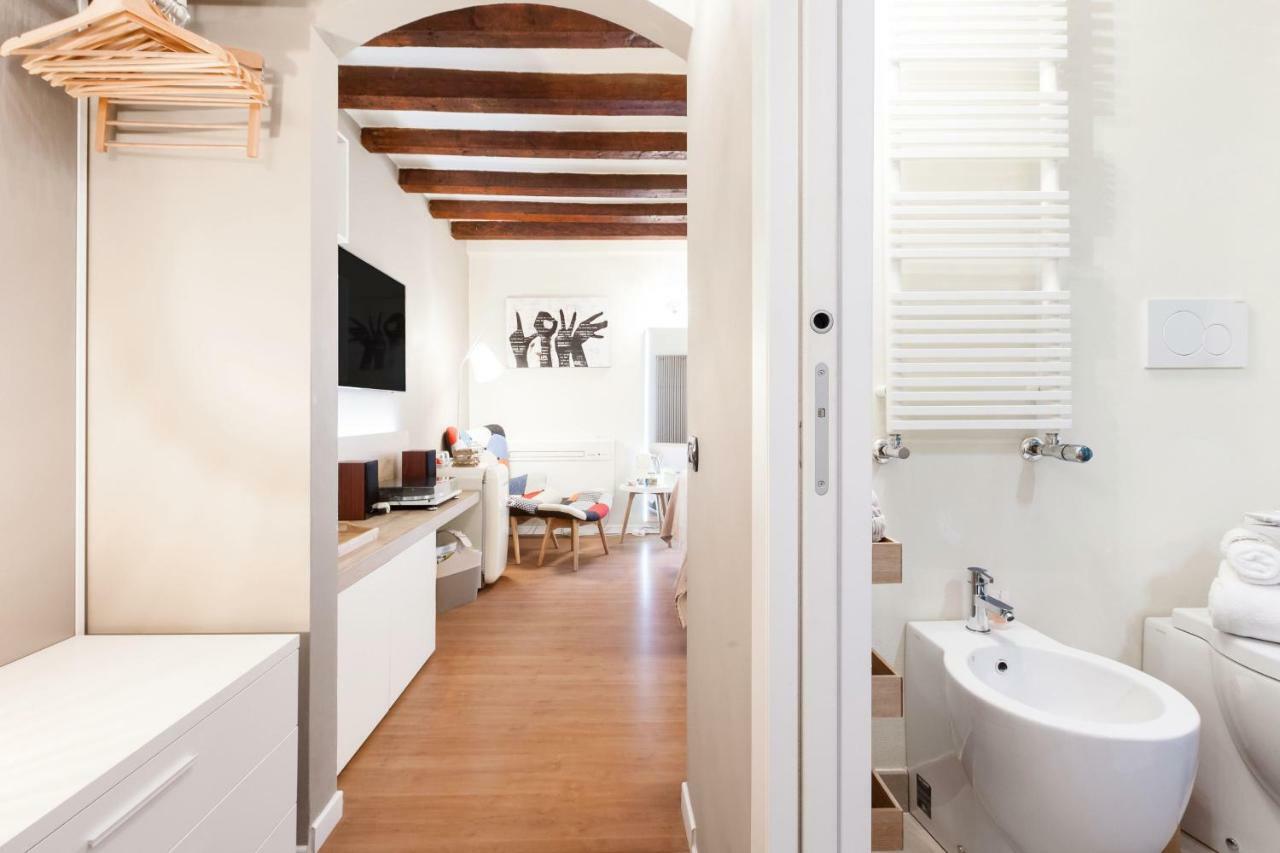 Deluxe Double Room Double Shower