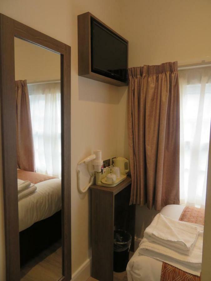 Budget Single Room