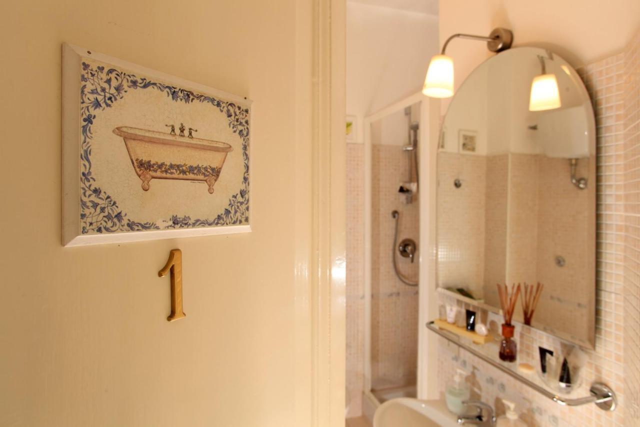 Double Room,917611795:JPEG
