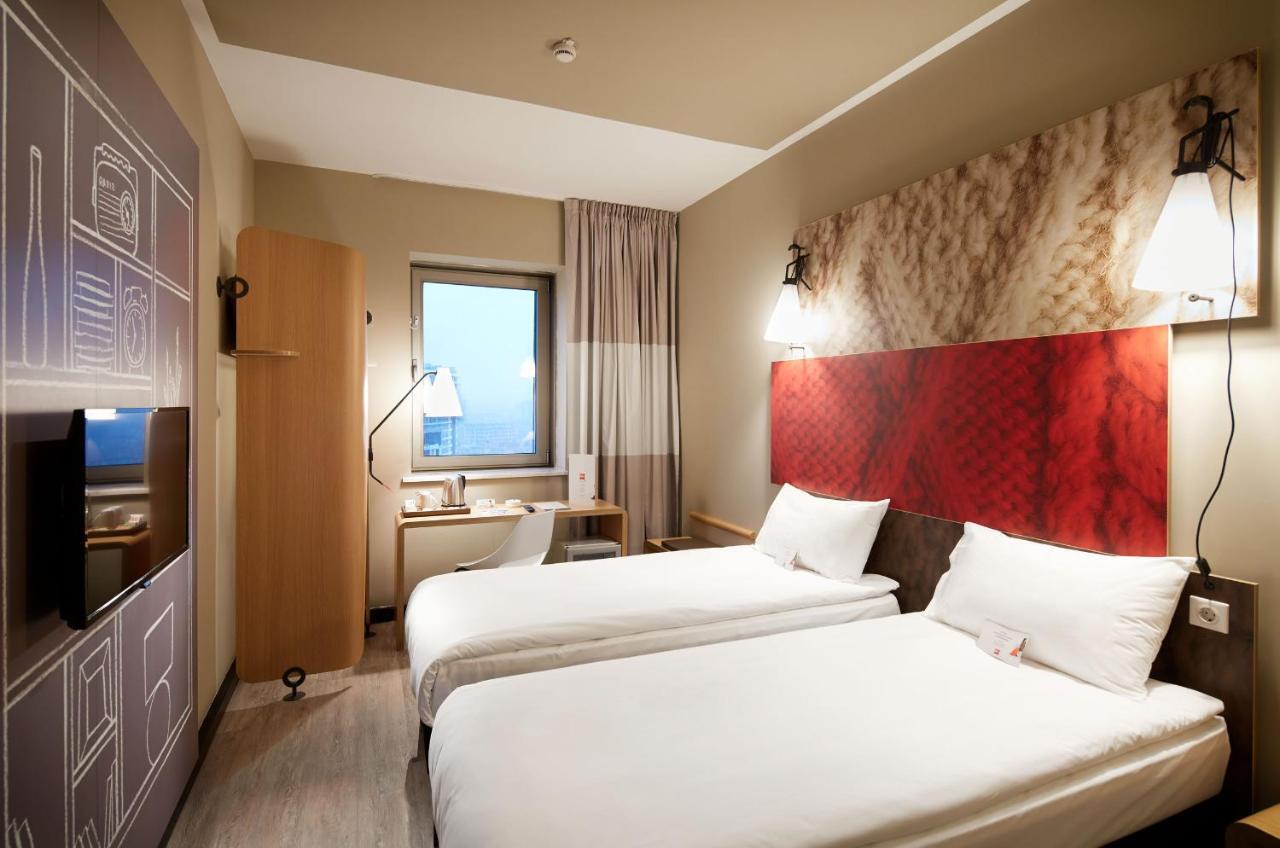 Standard Room 2 Single Beds