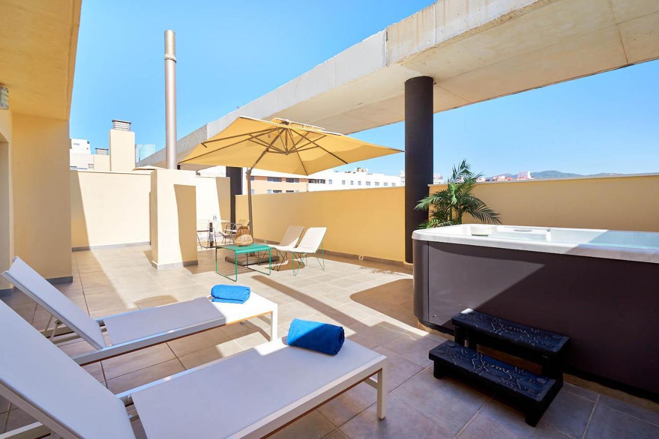 Suite Junior con terraza con bañera de hidromasaje