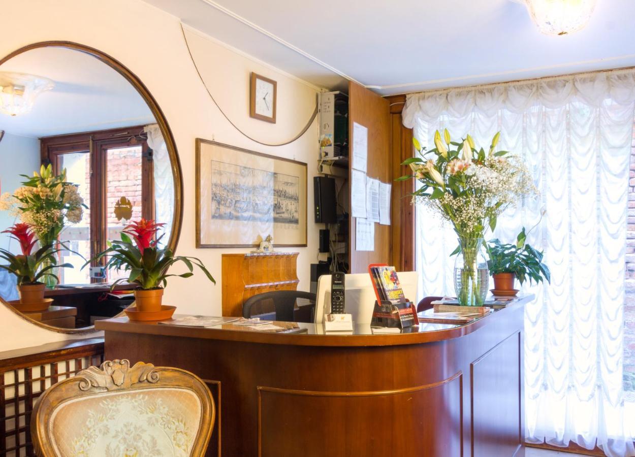Quarto Individual com Banheiro Compartilhado