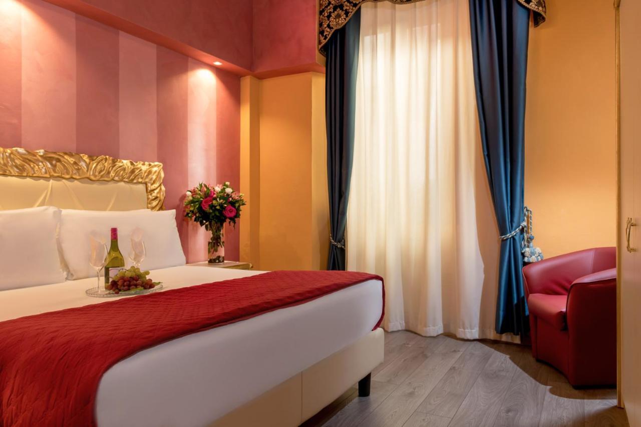 Quarto com Cama de Casal ou 2 de Solteiro