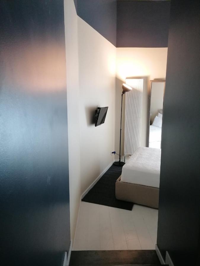Single Room Balcony