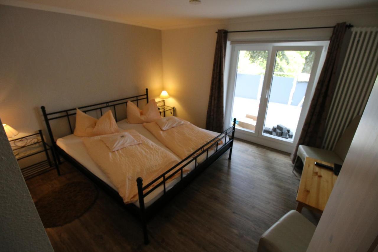 Doppelzimmer mit Balkon