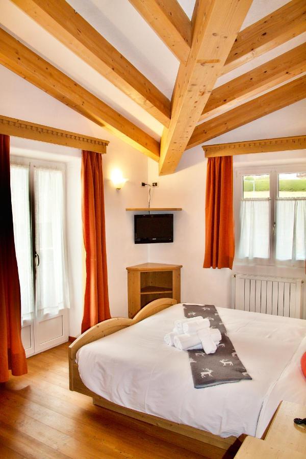 Deluxe Doppel-/Zweibettzimmer mit Balkon