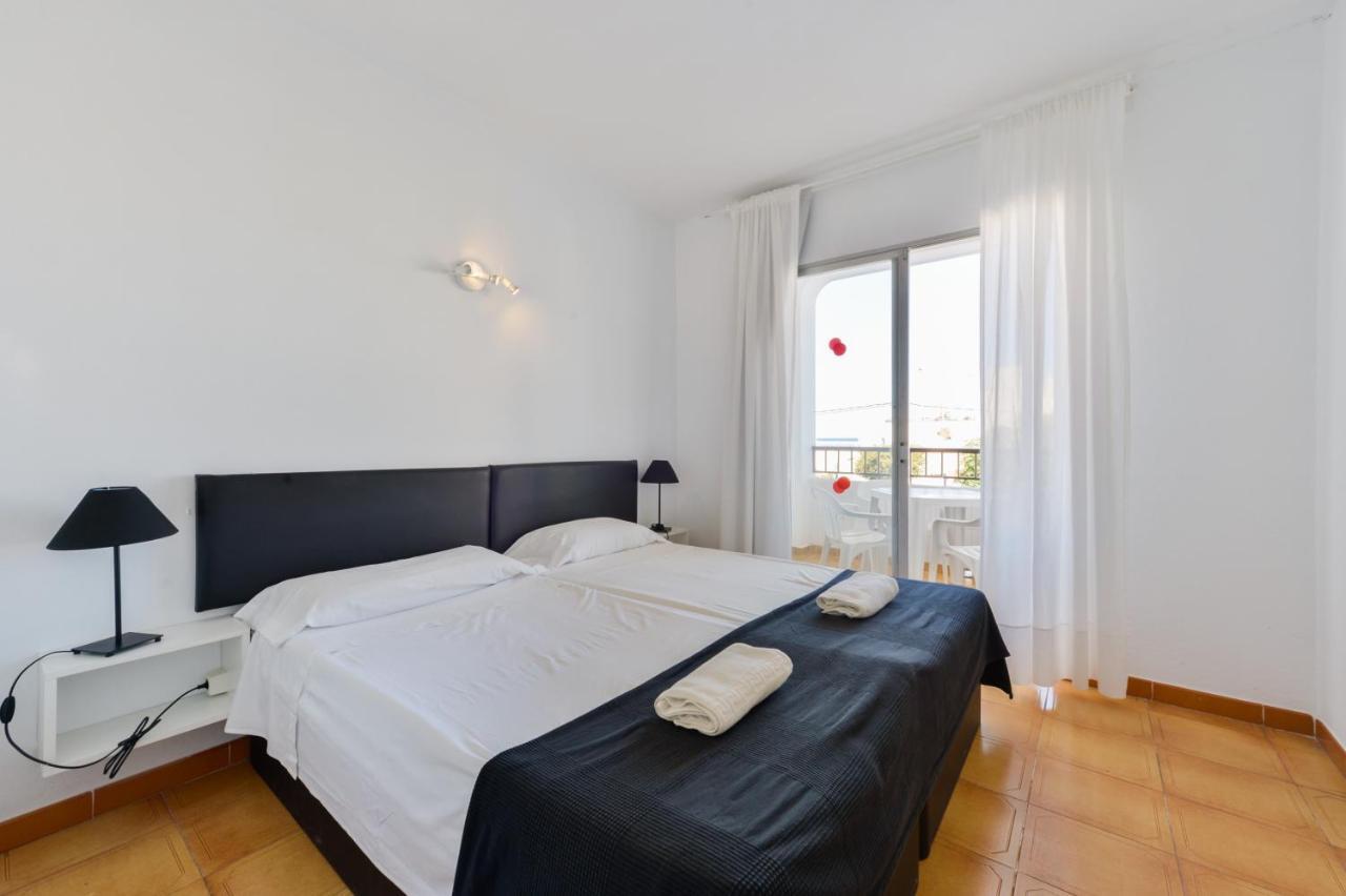 Appartement avec Terrasse - Vue Partielle sur Mer