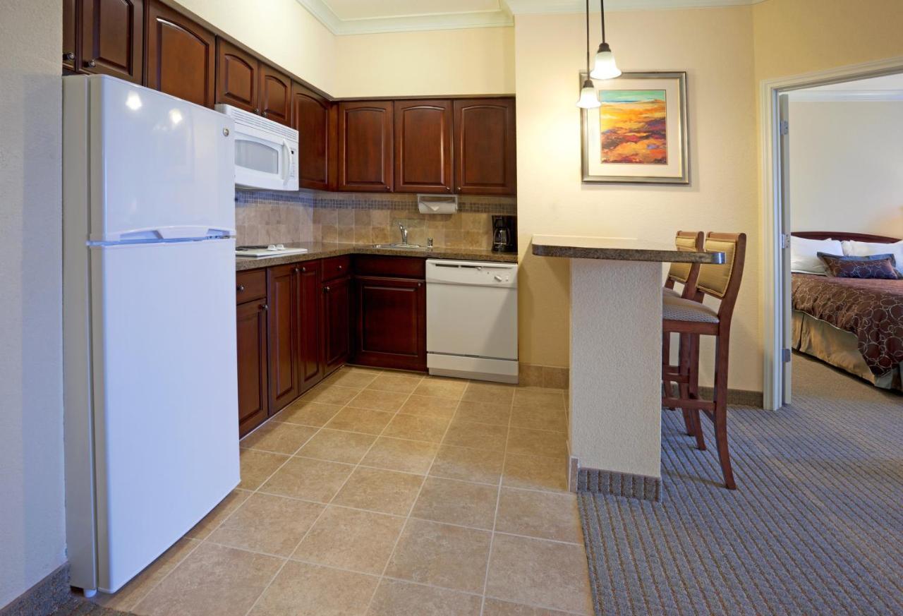 One-Bedroom King Suite,978904723:JPEG