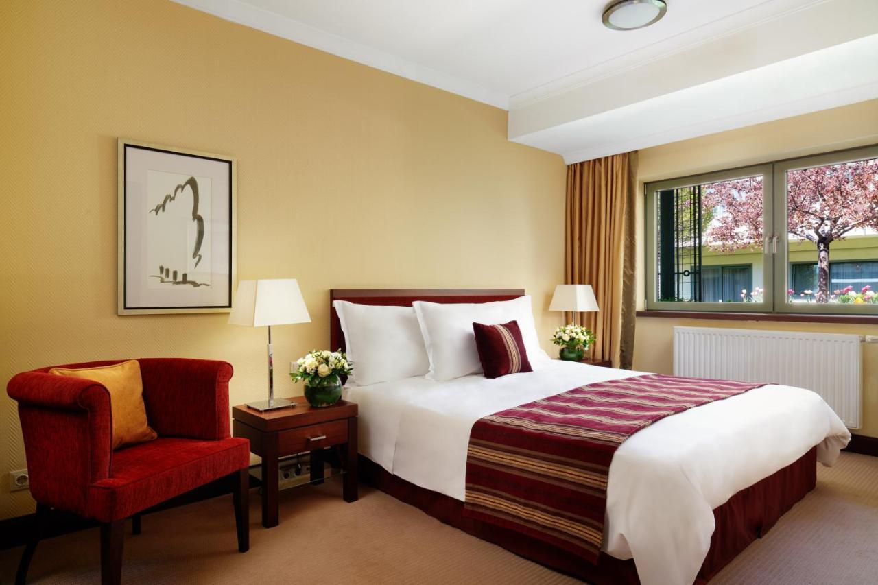 Deluxe Residence Royal Spa Access