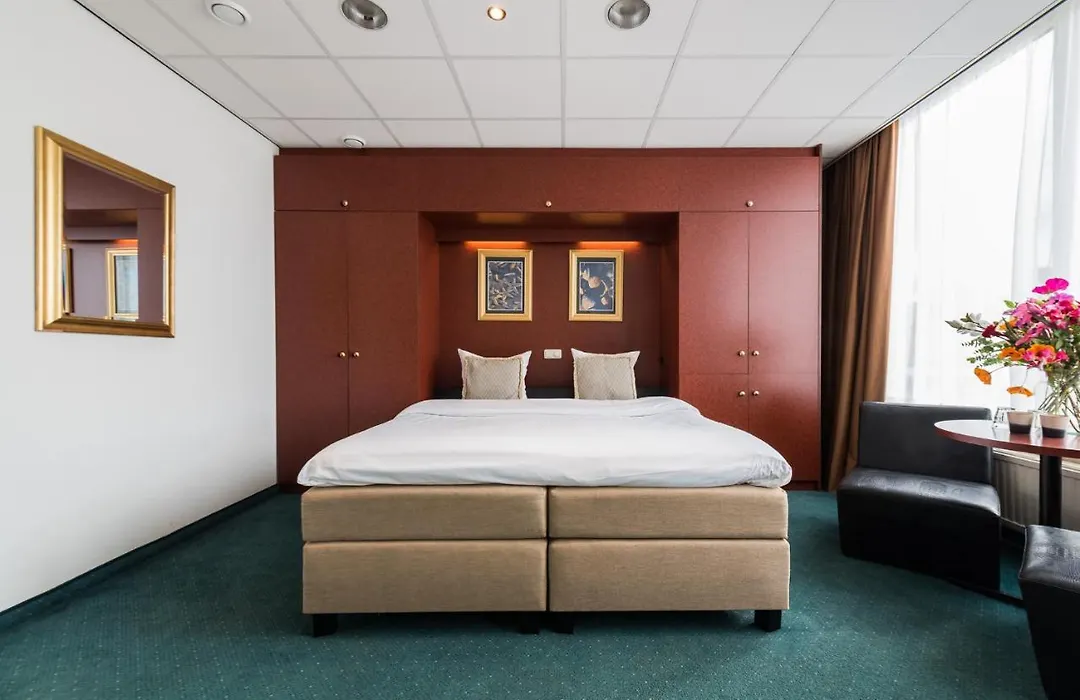 Prominent Inn Hotel-1