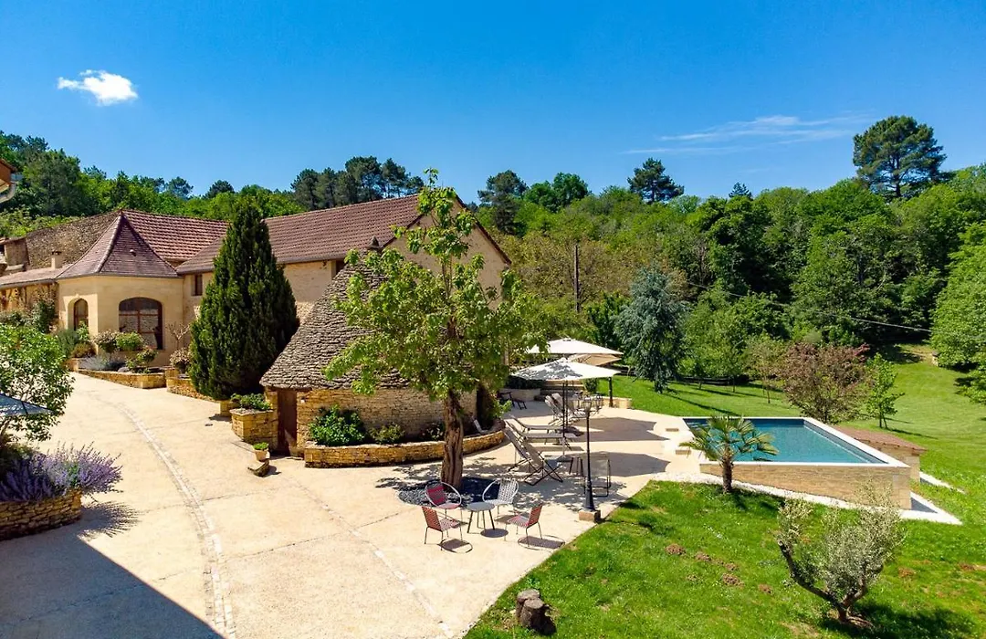 Aux Bories de Marquay, B&B avec piscine et SPA près de Sarlat-1