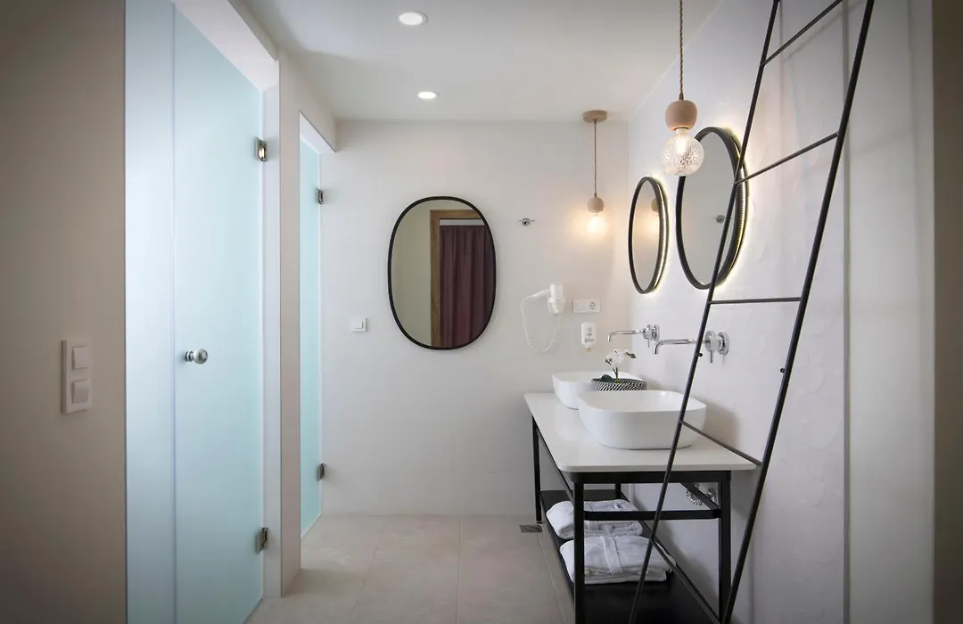 Rainbow Apartments-1