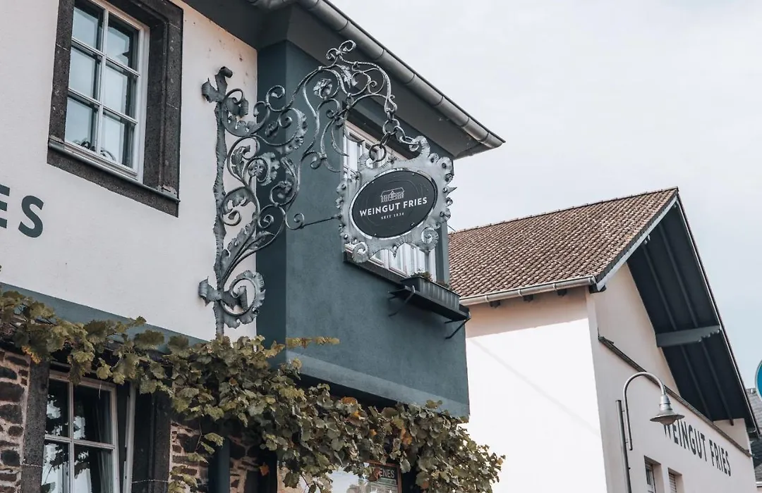 Weinhaus Fries-1