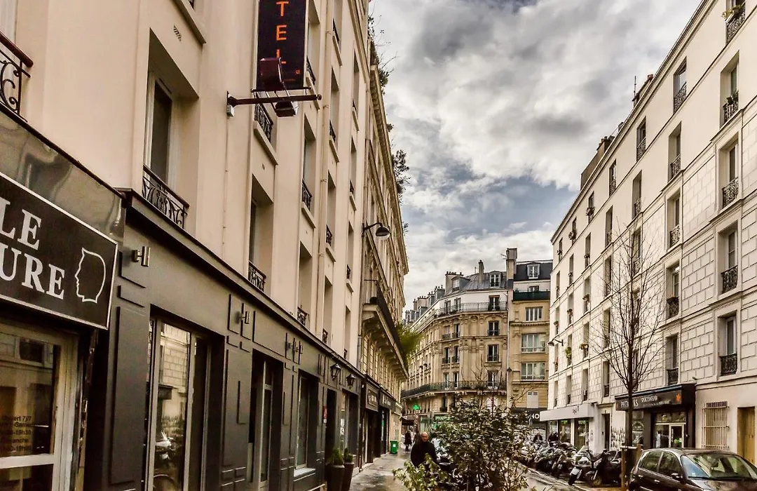 District République-1