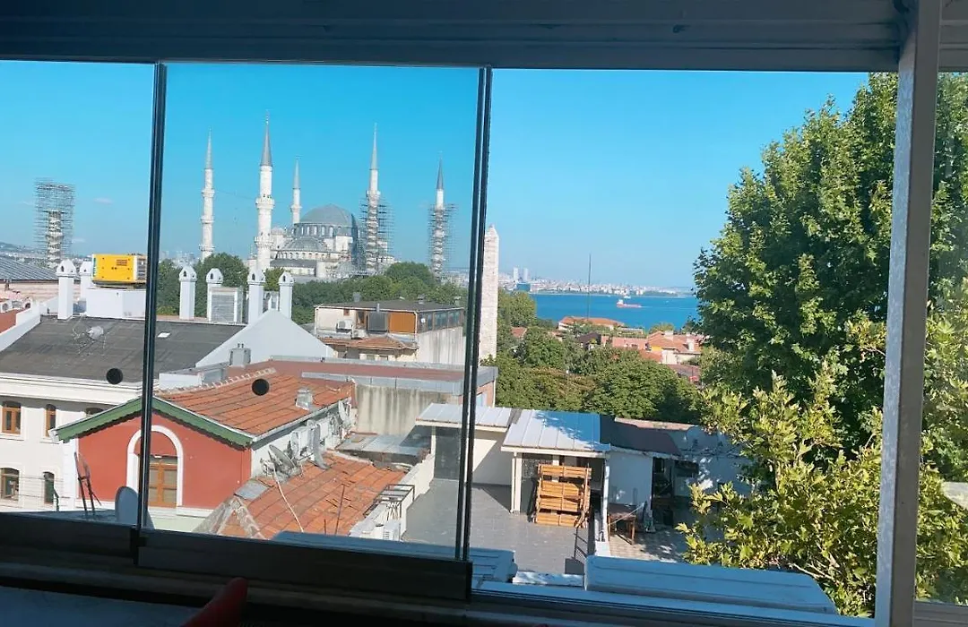 Redamancy Hotel-1