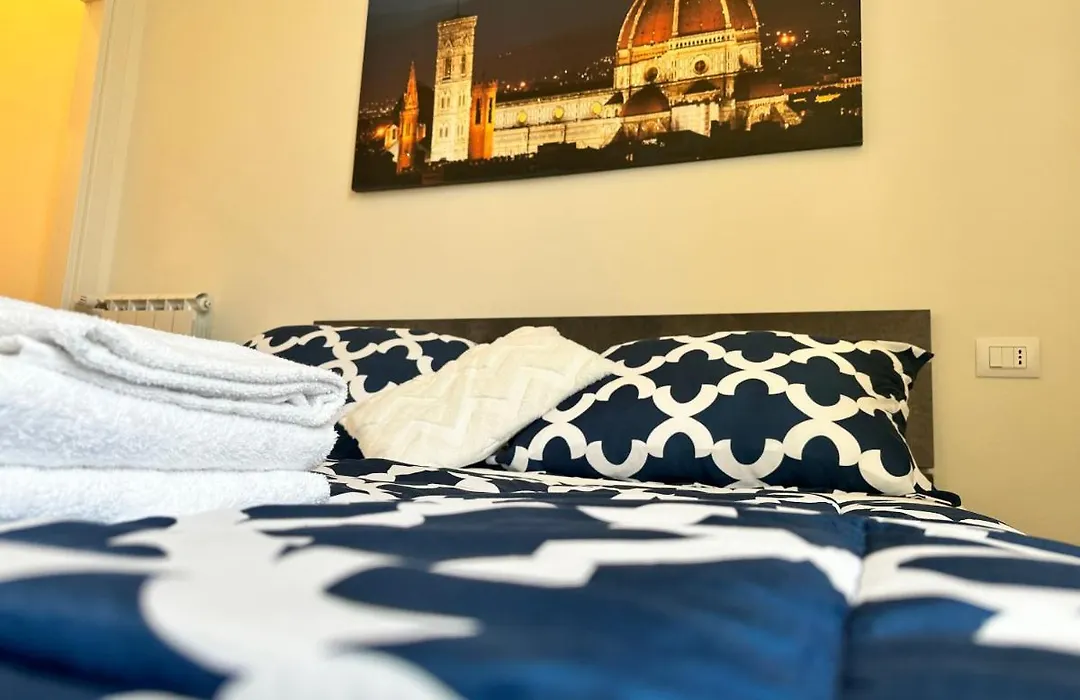 Clyde Large Suite-1