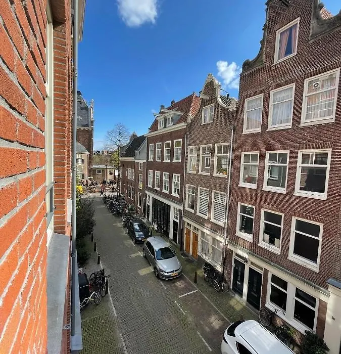Amsterdam-bnb-1